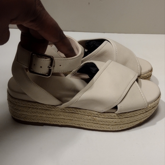 Nine West Leather Strappy Sandals 6 - Picture 3 of 11